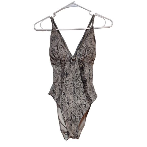 Time & Tru Women's Bathing Suit Size Medium - Picture 1 of 2